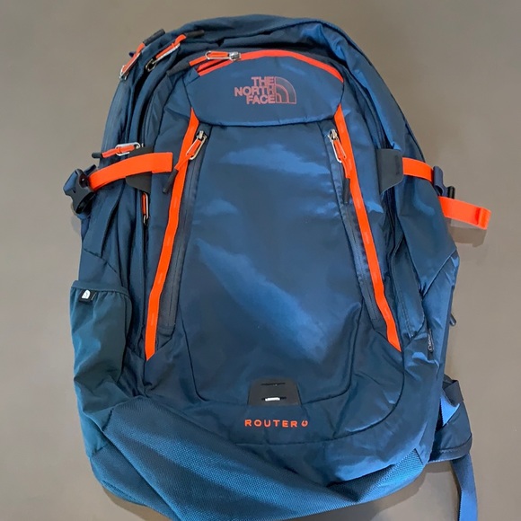 north face backpack with charger